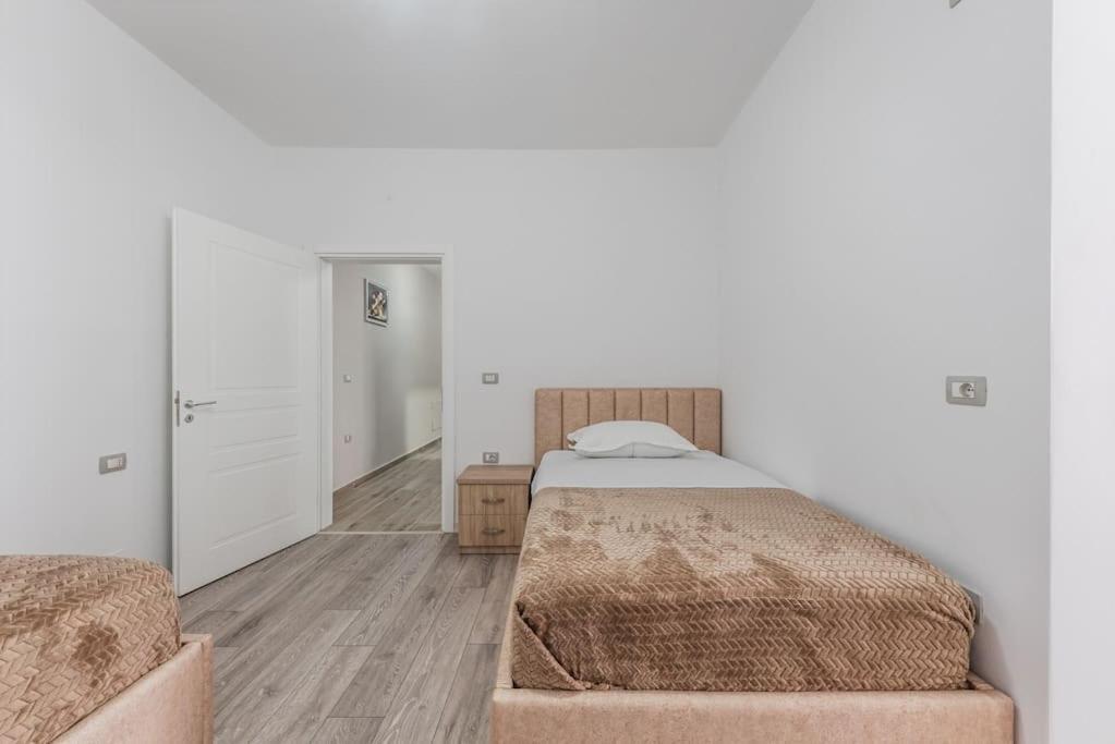 Escape Apartment *